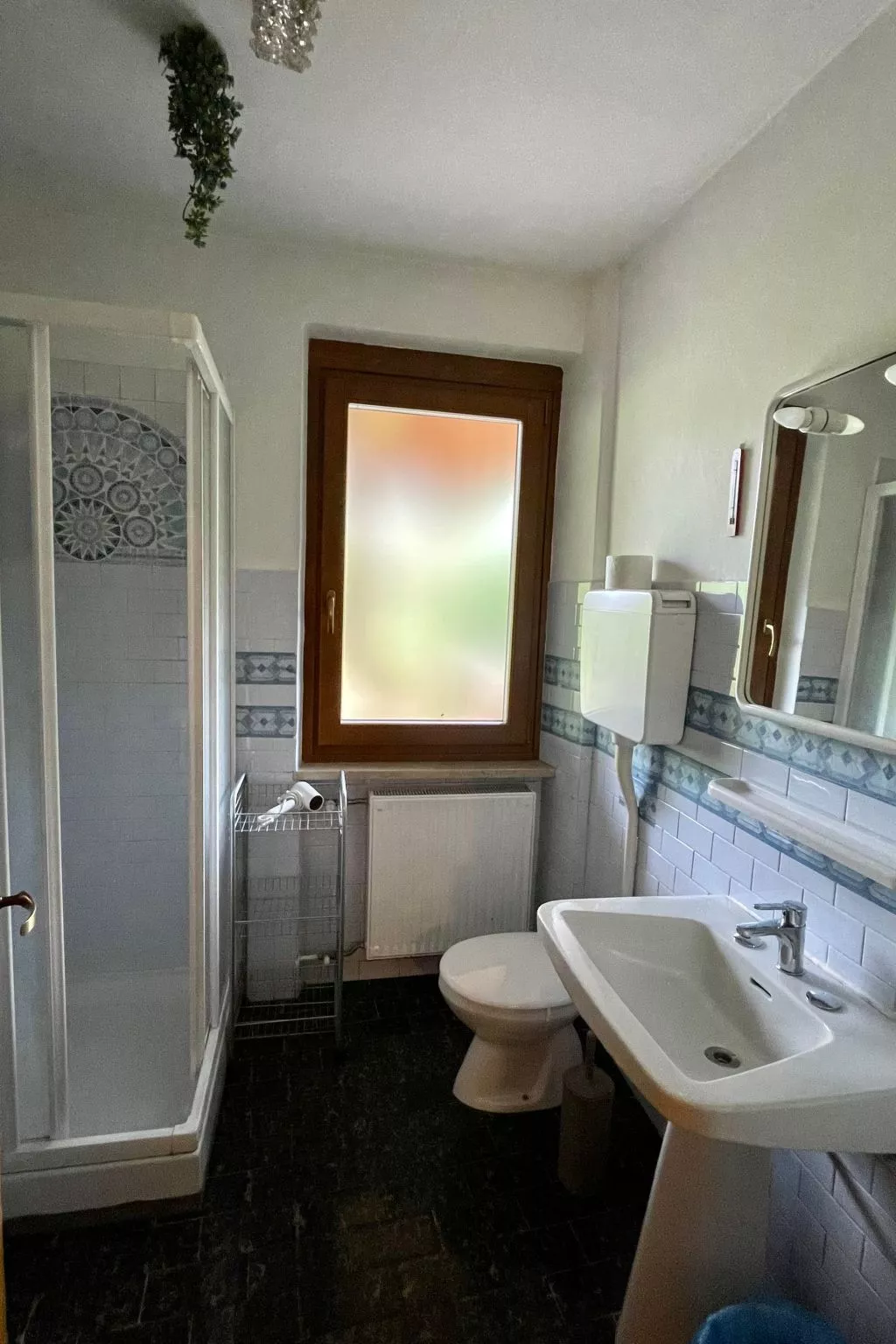 Gesegnet wie Frösche auf einem Seerosenblatt-Binnen