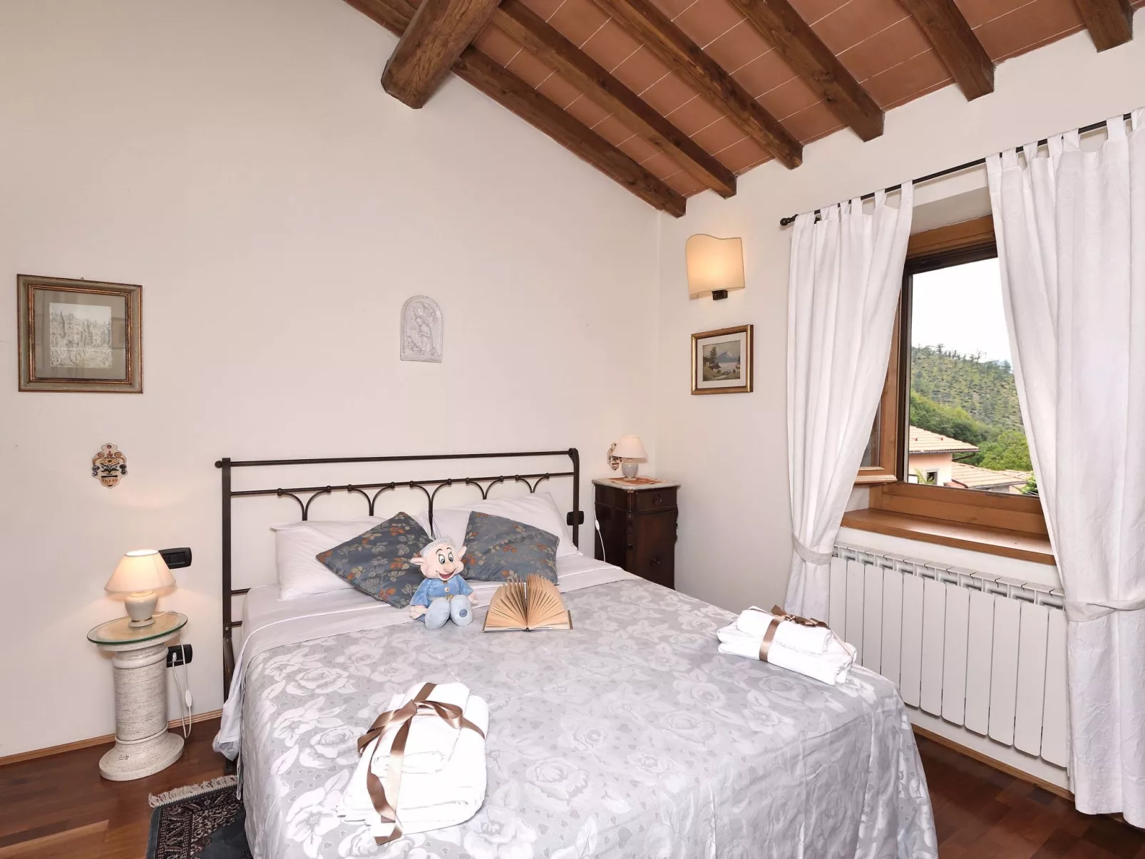 Villa Fonte mit eigenem Pool - Binnen