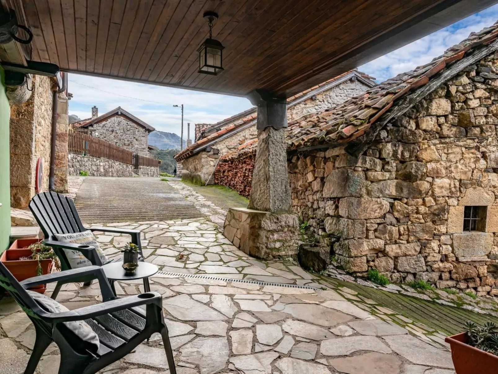 Berghütte mit Terrasse, Kamin und Jacuzzi-Image-tags.info