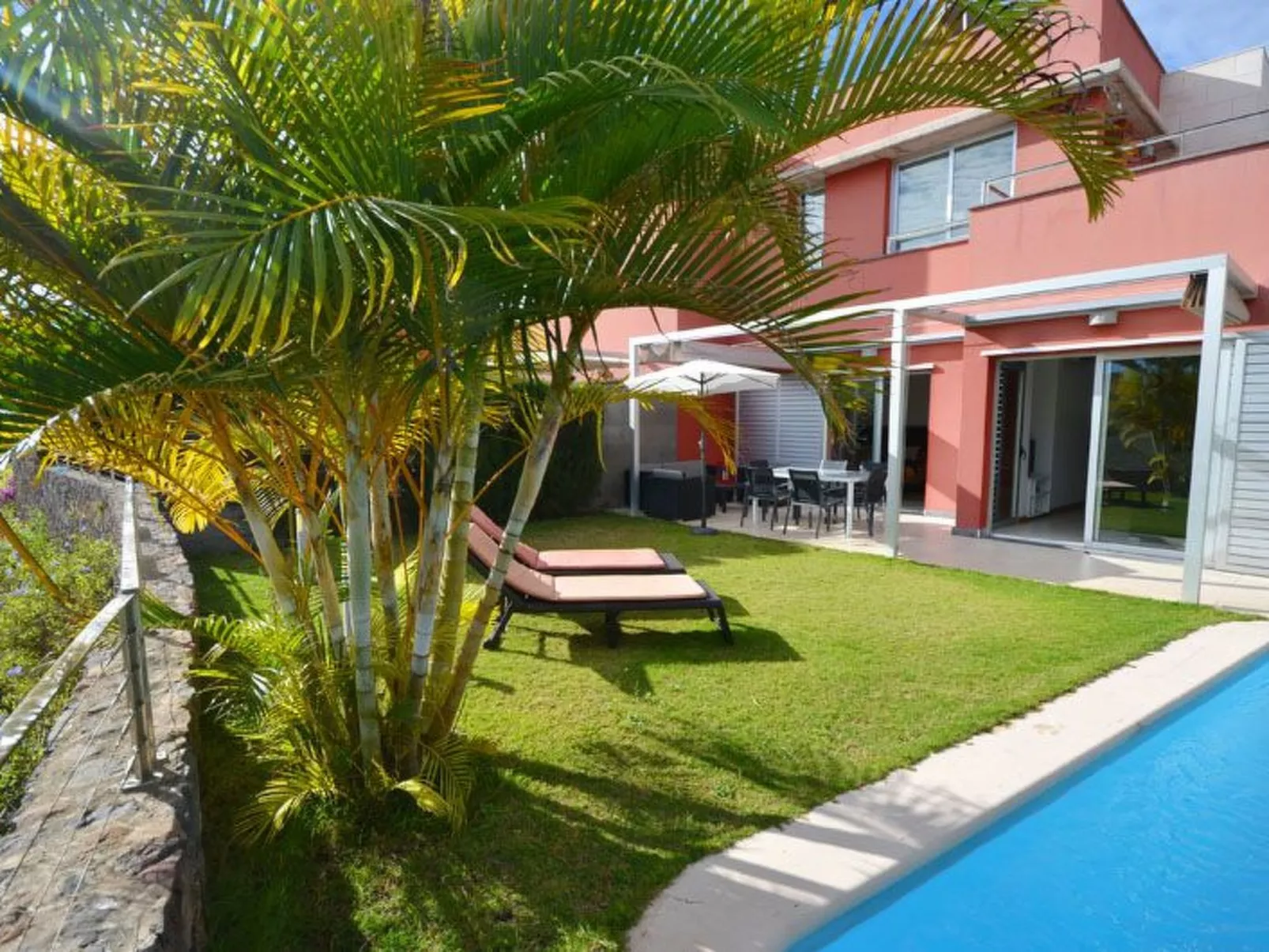 Villa mit privatem Pool.  V05GC-Buiten