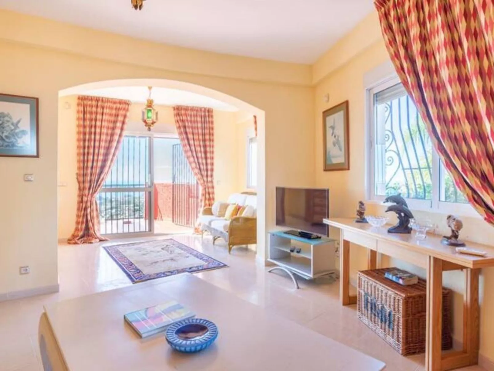 Villa Romeo-Image-tags.info