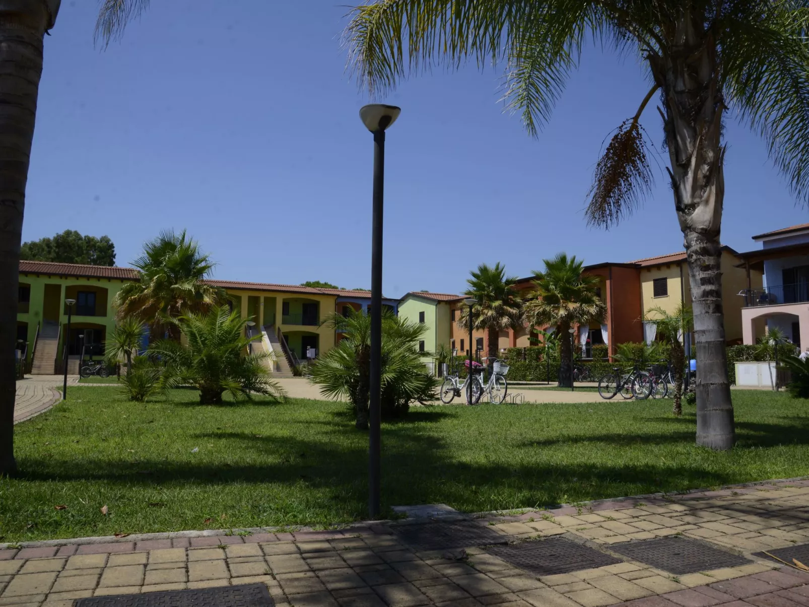 Wohnung 'Artemide' mit Infinity-Pool-Buiten