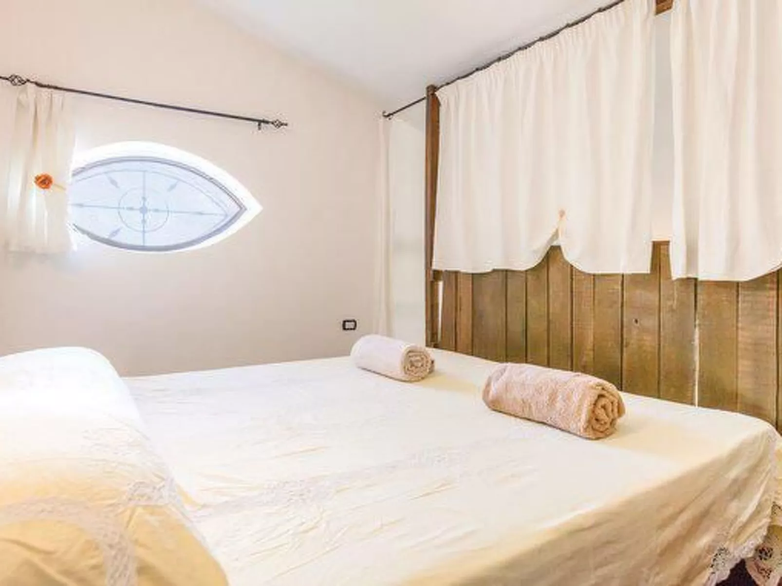 Bauernhaus im grünen Sannio mit Schwimmbad-Binnen