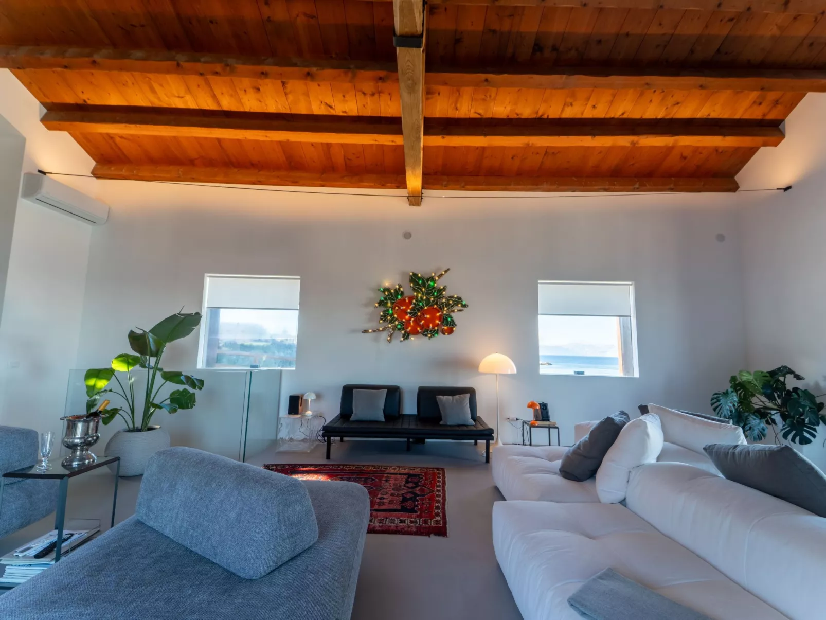 Luxuriöse Flucht mit Meerblick-Binnen