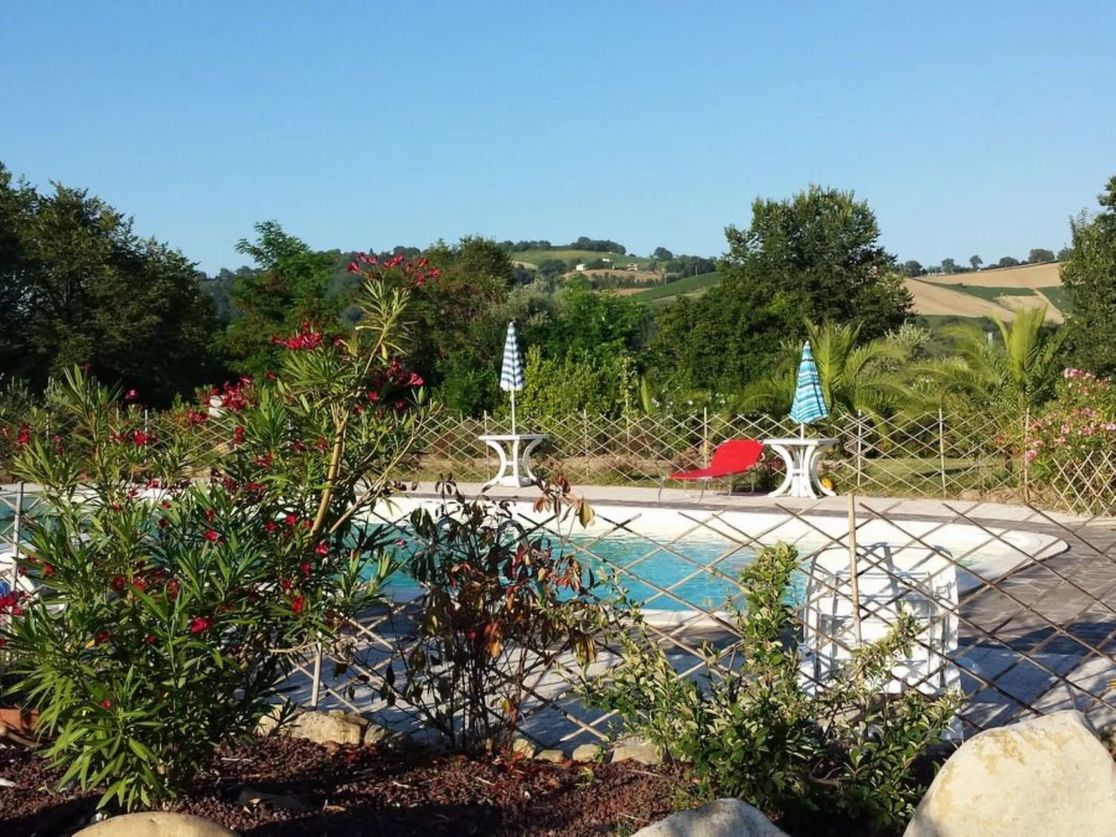 Erschwingliche Villa mit privatem Pool-Buiten