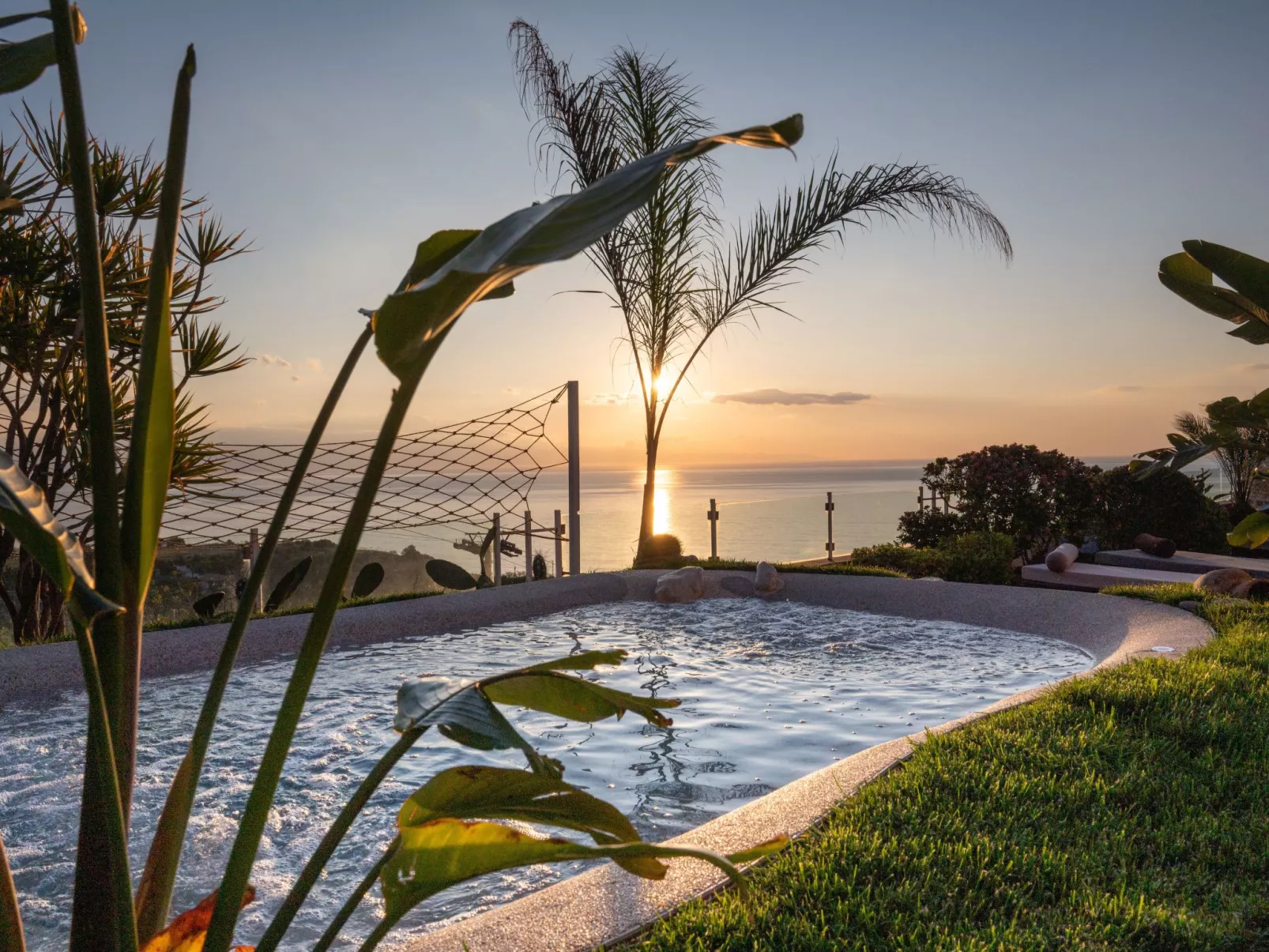 Ferienvilla mit Whirlpool-Buiten