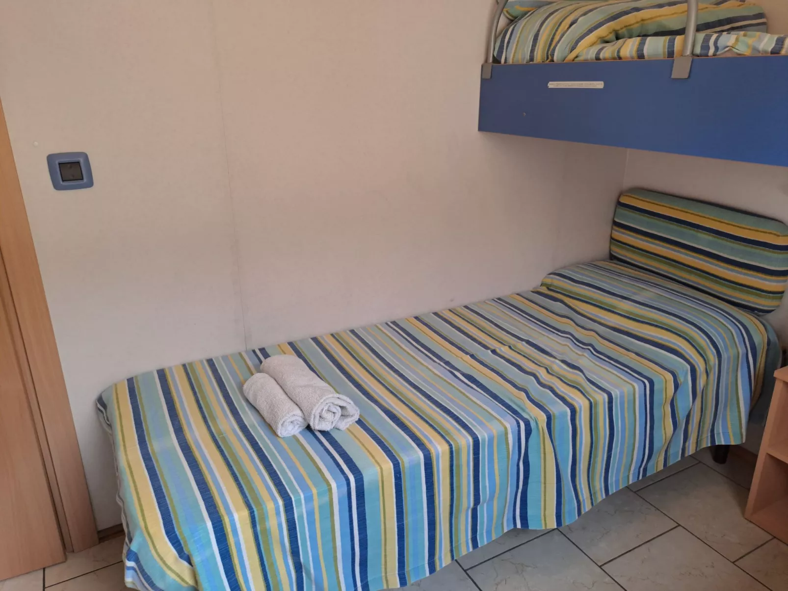 Onda su onda von Holiday World-Binnen