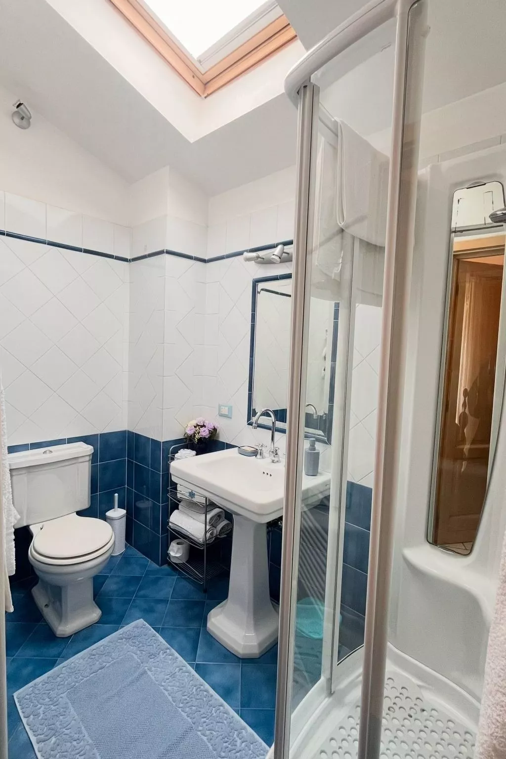 Luxuriöse Gartenvilla-Image-tags.info