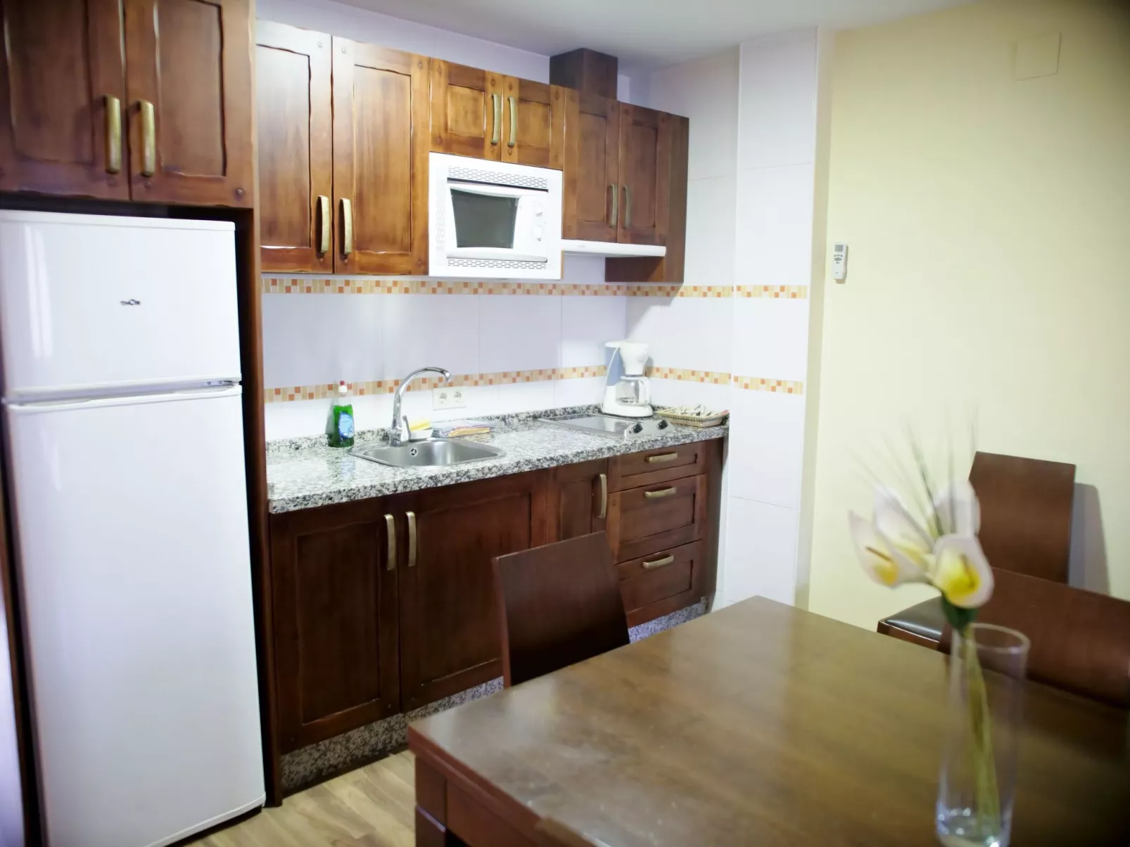 "Casa rural el Castillejo".-Binnen