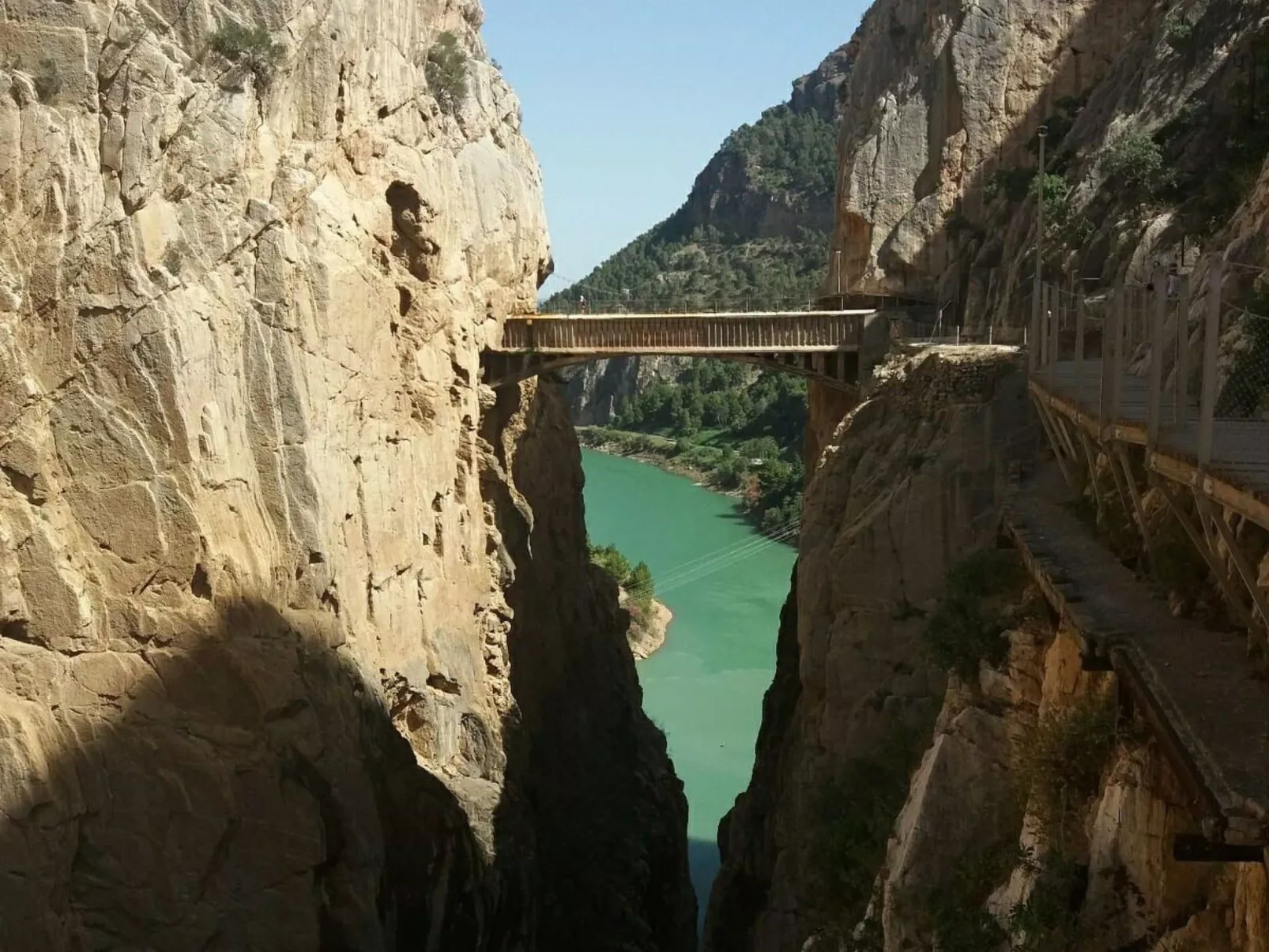 Schönes Landhaus mit Pool, Klimaanlage, Privatsphäre.-Buiten