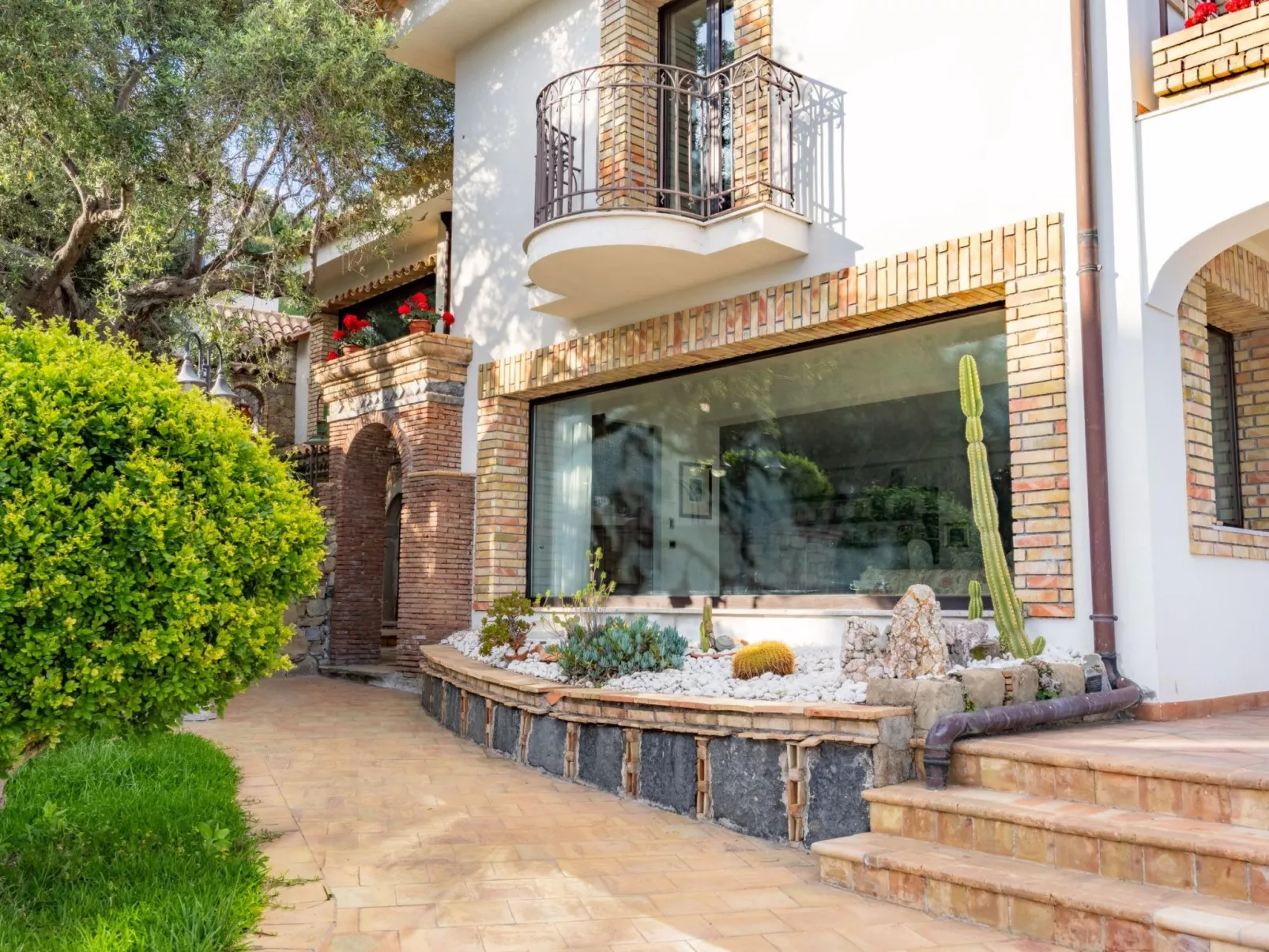 Villa Finù - Panoramavilla mit Pool-Image-tags.info