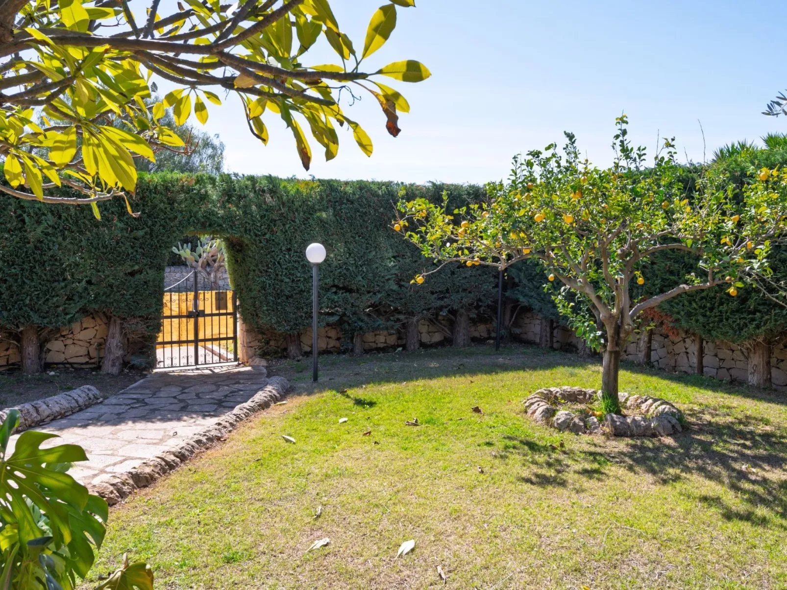 Sterlizia, Villa mit Pool in Meeresnähe-Image-tags.info