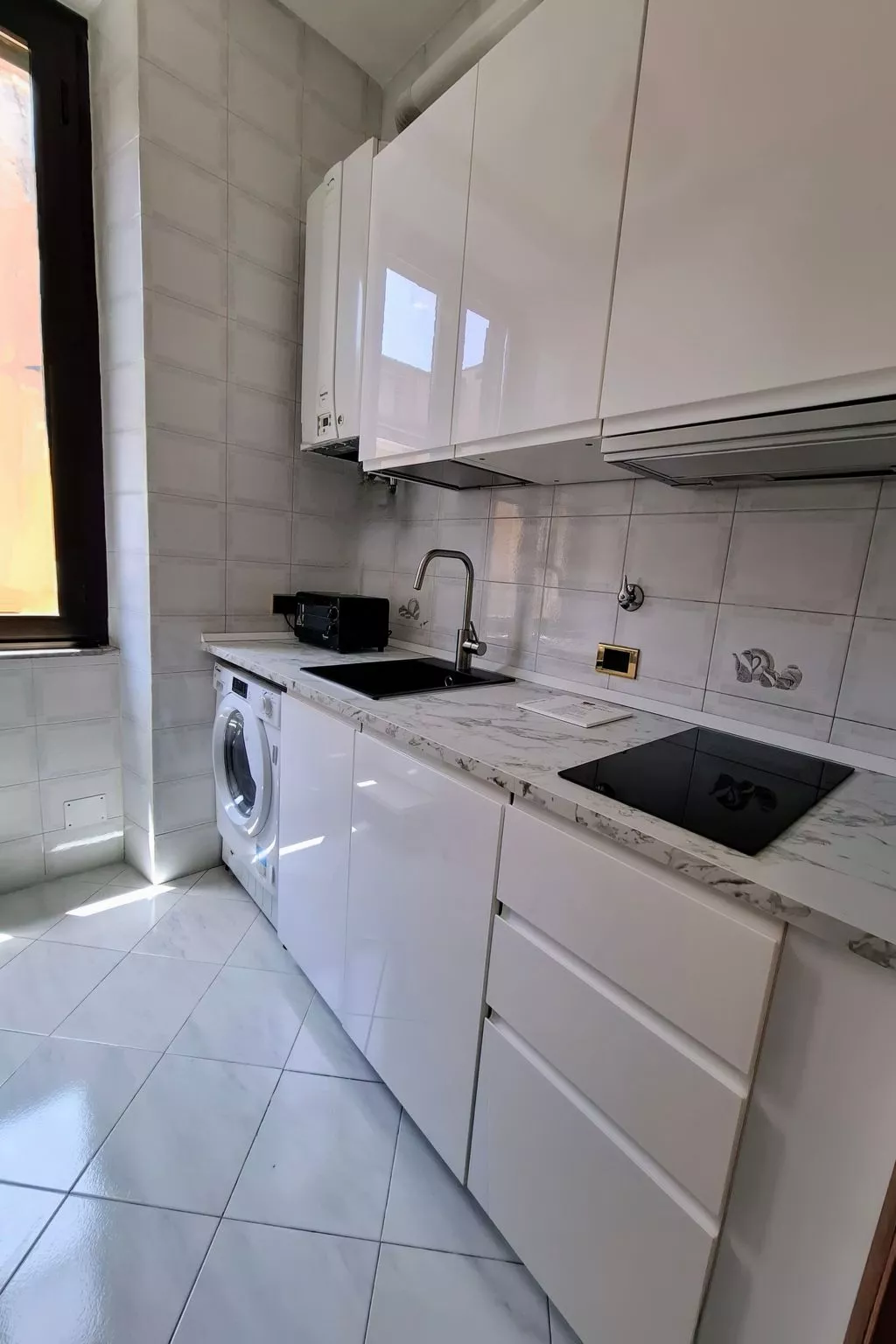 'Rhome Sweet Rhome-Binnen