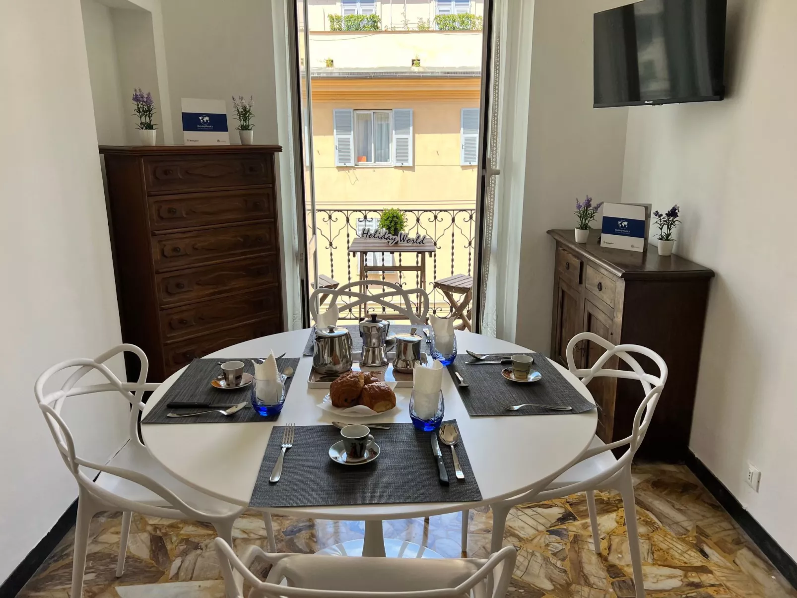 'La Superba' mit Balkon-Binnen