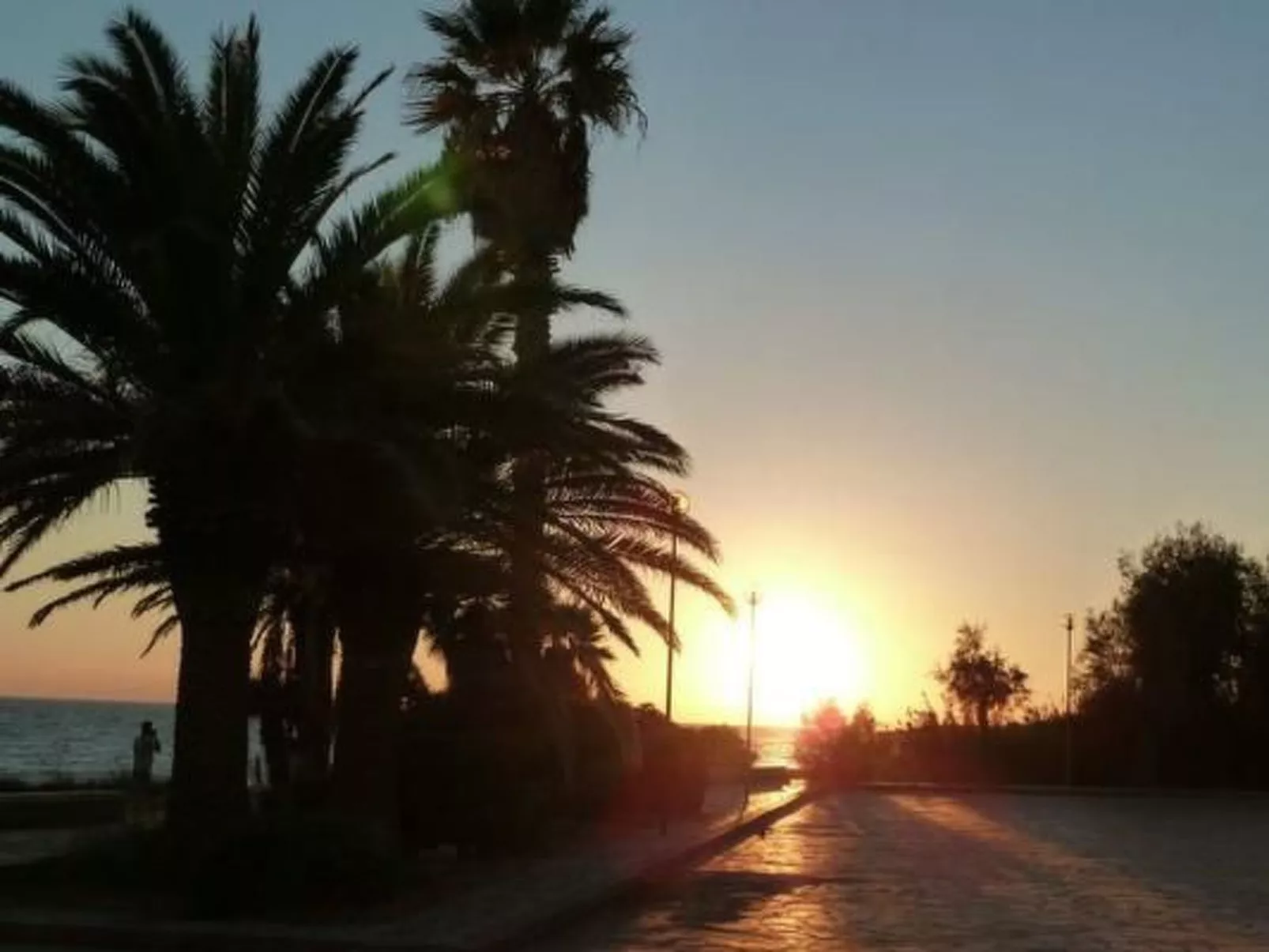 Schöner zentraler Bungalow direkt am Sandstrand auf Sizilien-Buiten
