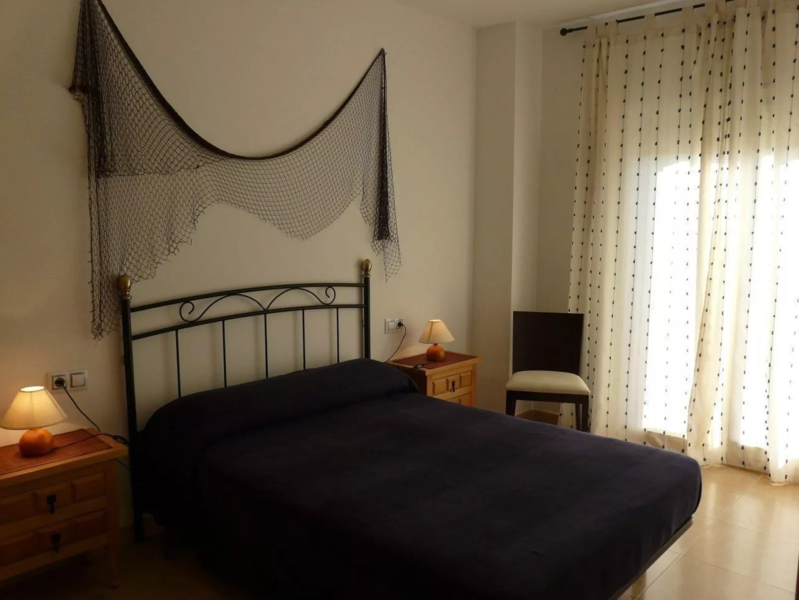 Entspannendes Haus in der Nähe des Meeres. Klimatisiert. Parkplatz-Binnen