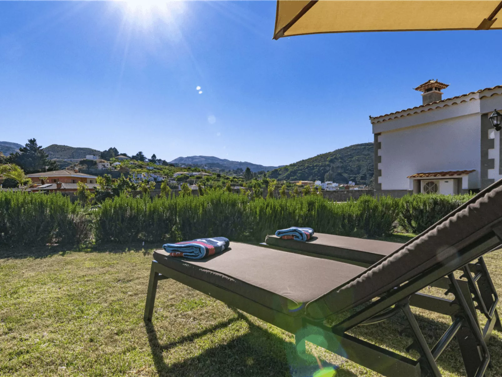 Villa Lucas mit Gartenterrasse und Schwimmbad-Binnen
