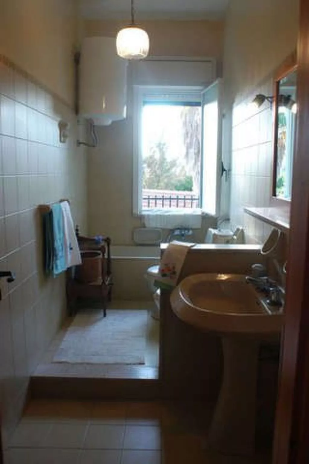 'Villa Adriana-Image-tags.info