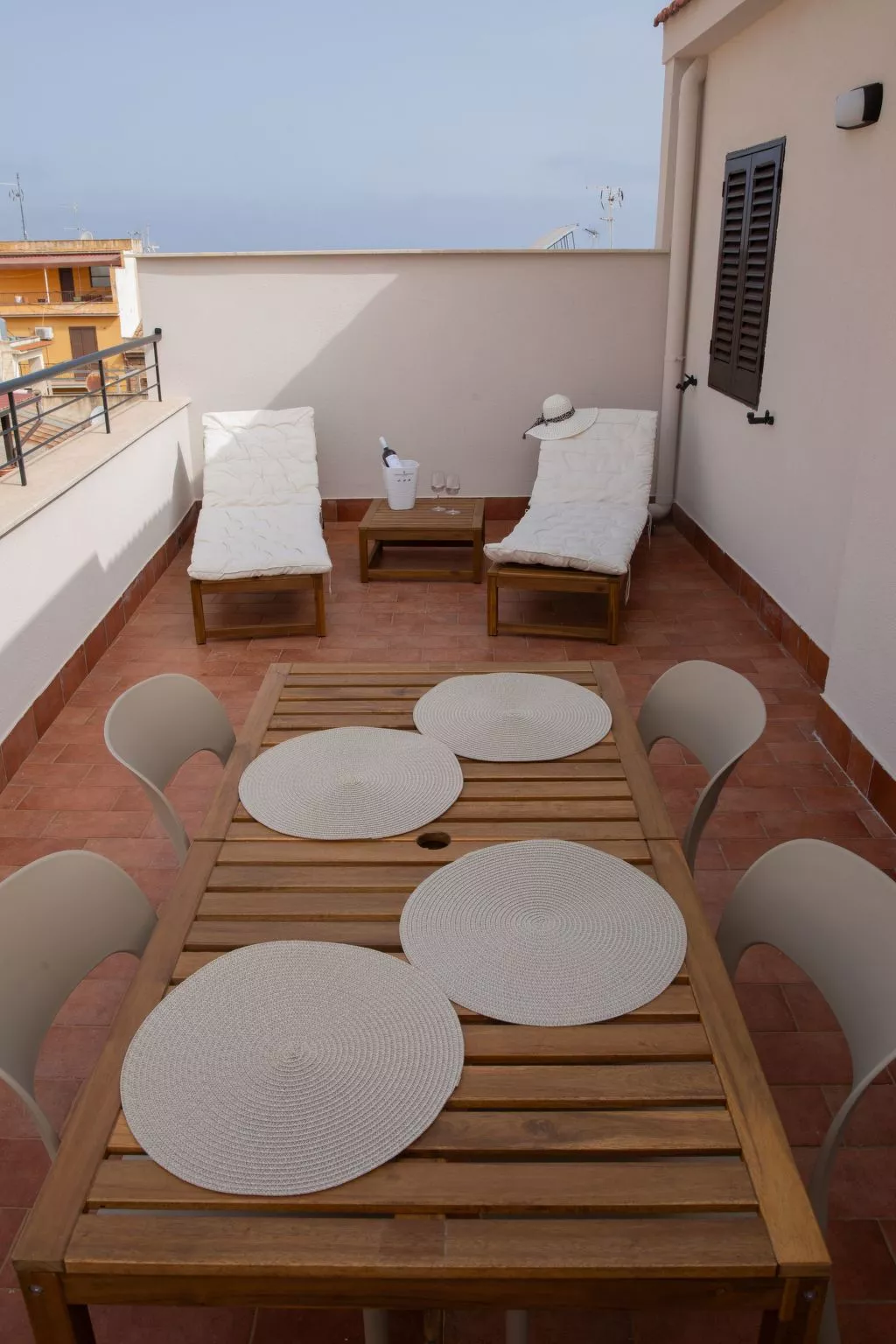 Modernes Loft mit BBQ-Terrasse - Stadtzentrum am Meer-Image-tags.info