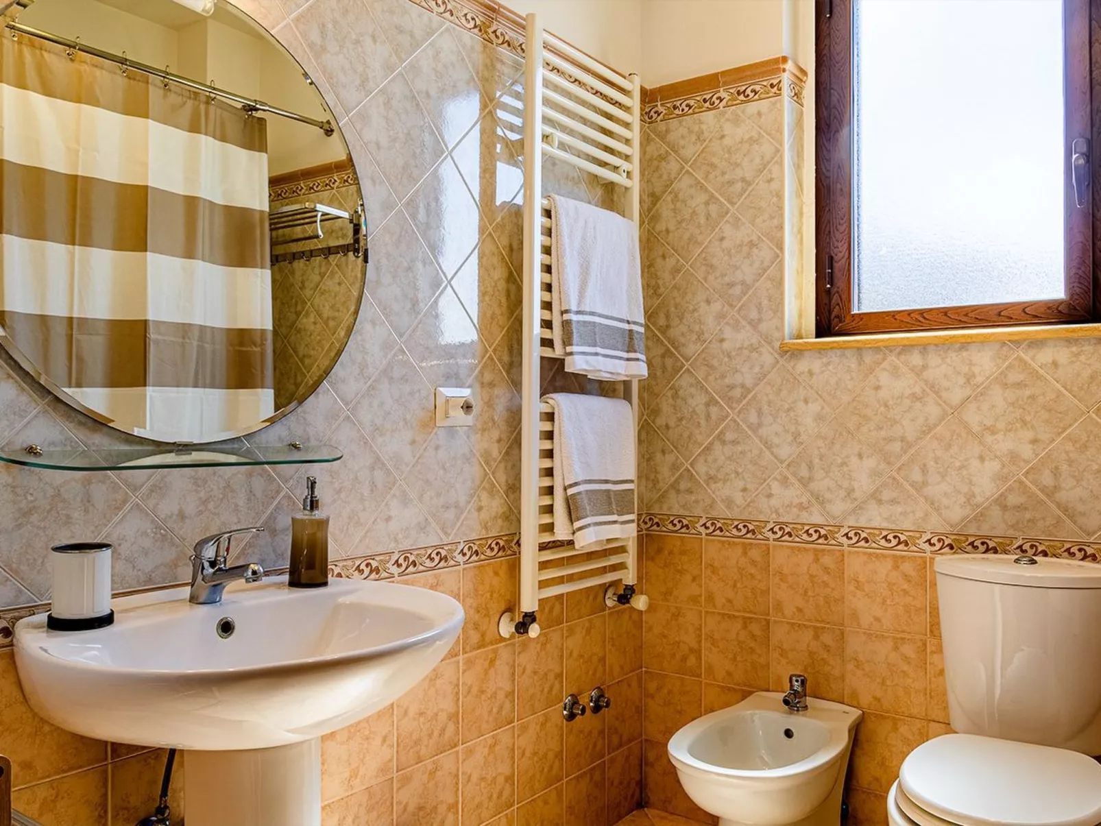 'Villetta Desiderio-Image-tags.info