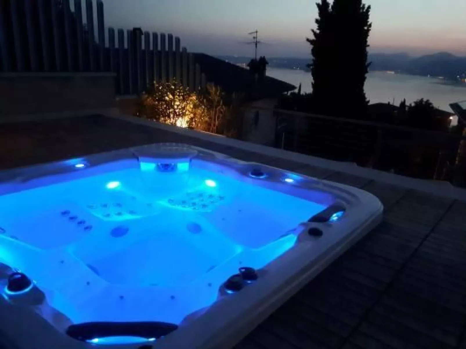 Flacher Sonnenaufgang-Buiten