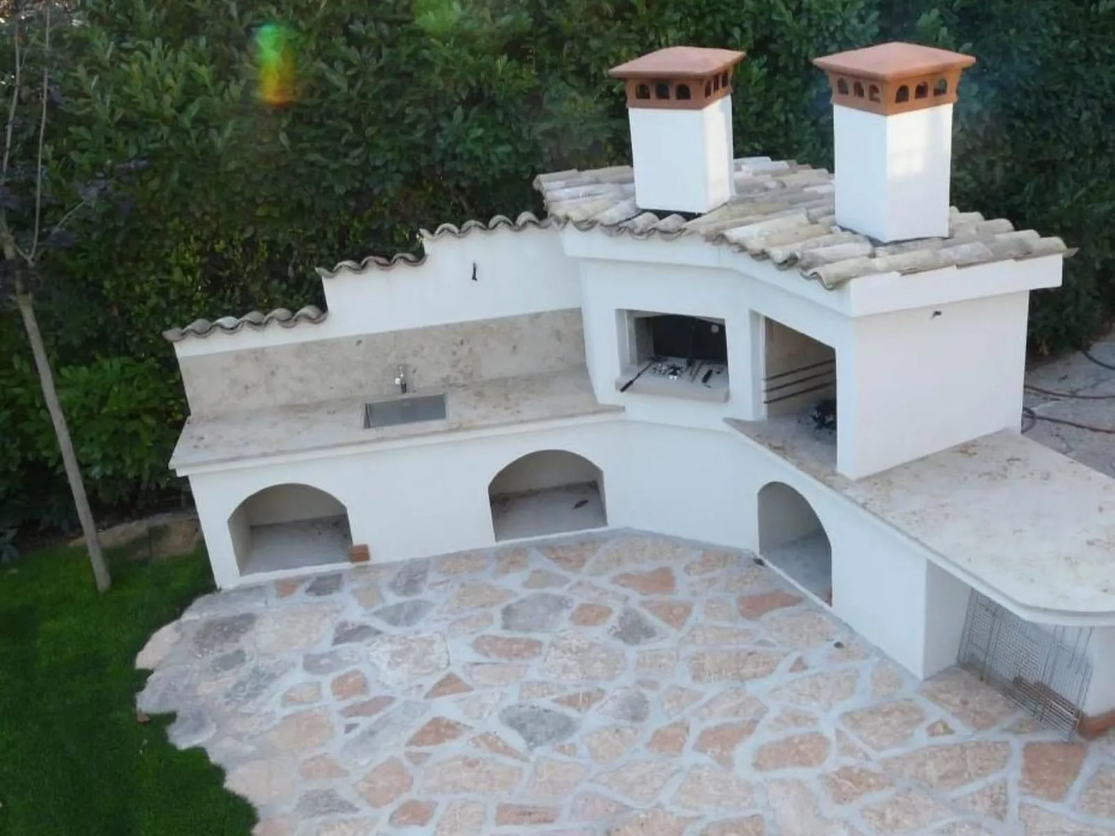 Villa am Gardasee mit großem Pool und Garten-Buiten