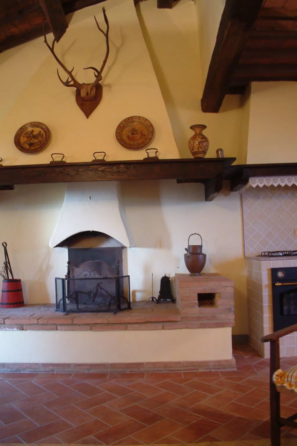 Villa 'Cimpoli casa' mit Garten und Grill-Binnen