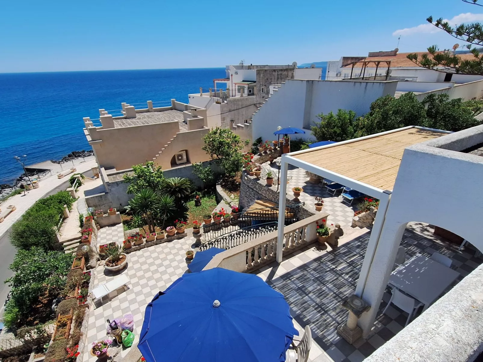 'Villa Rizzo' mit Terrasse-Buiten