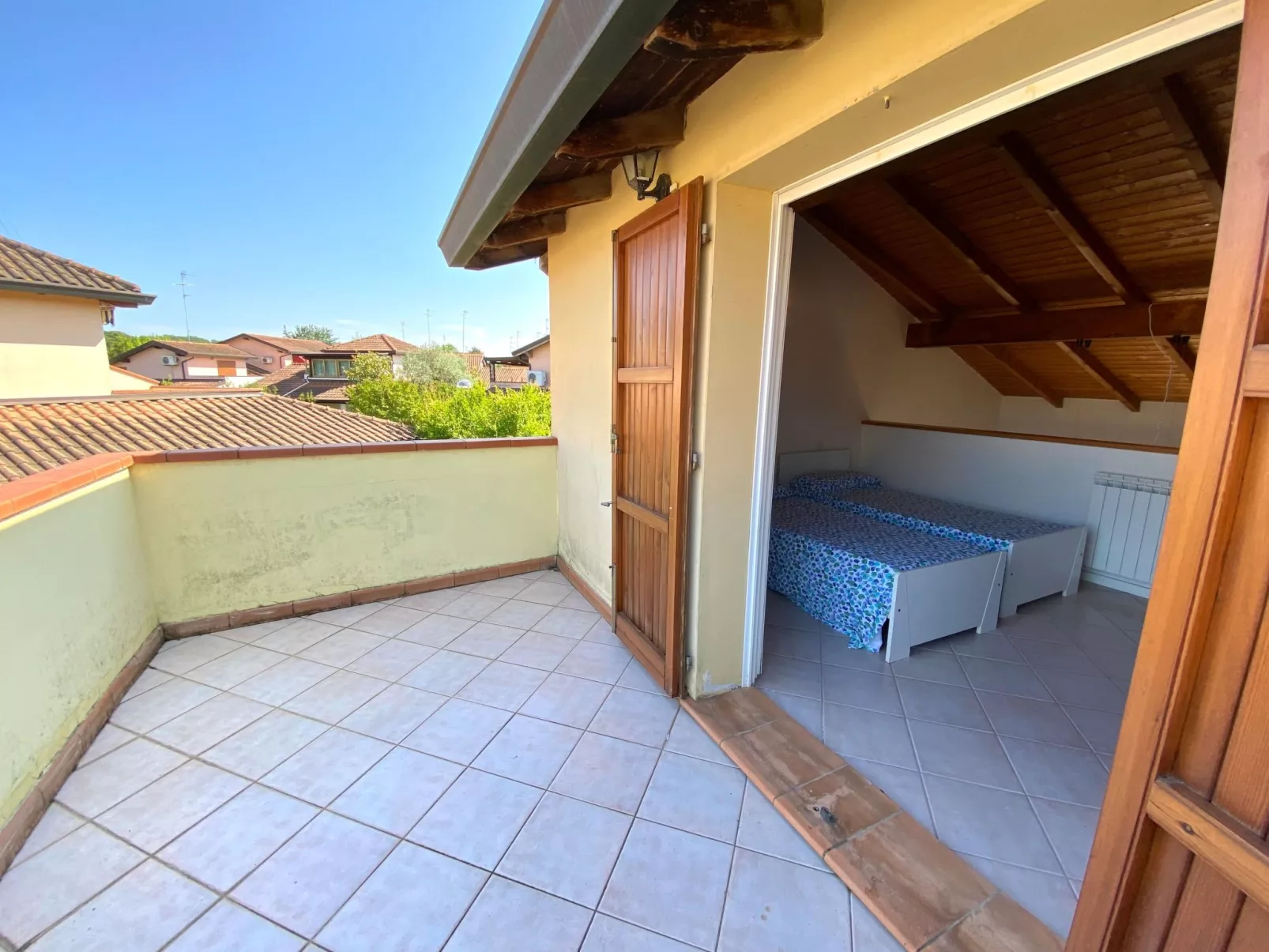 VILLA TAHAA-Image-tags.info