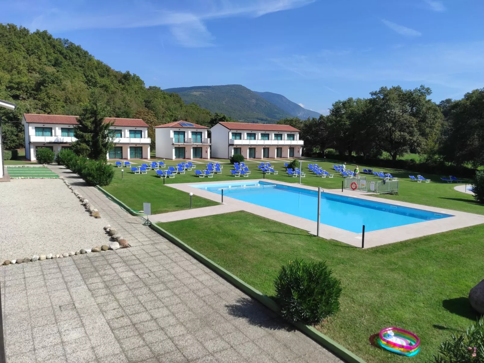 Wohnung in Costermano mit privatem Parkplatz-Buiten