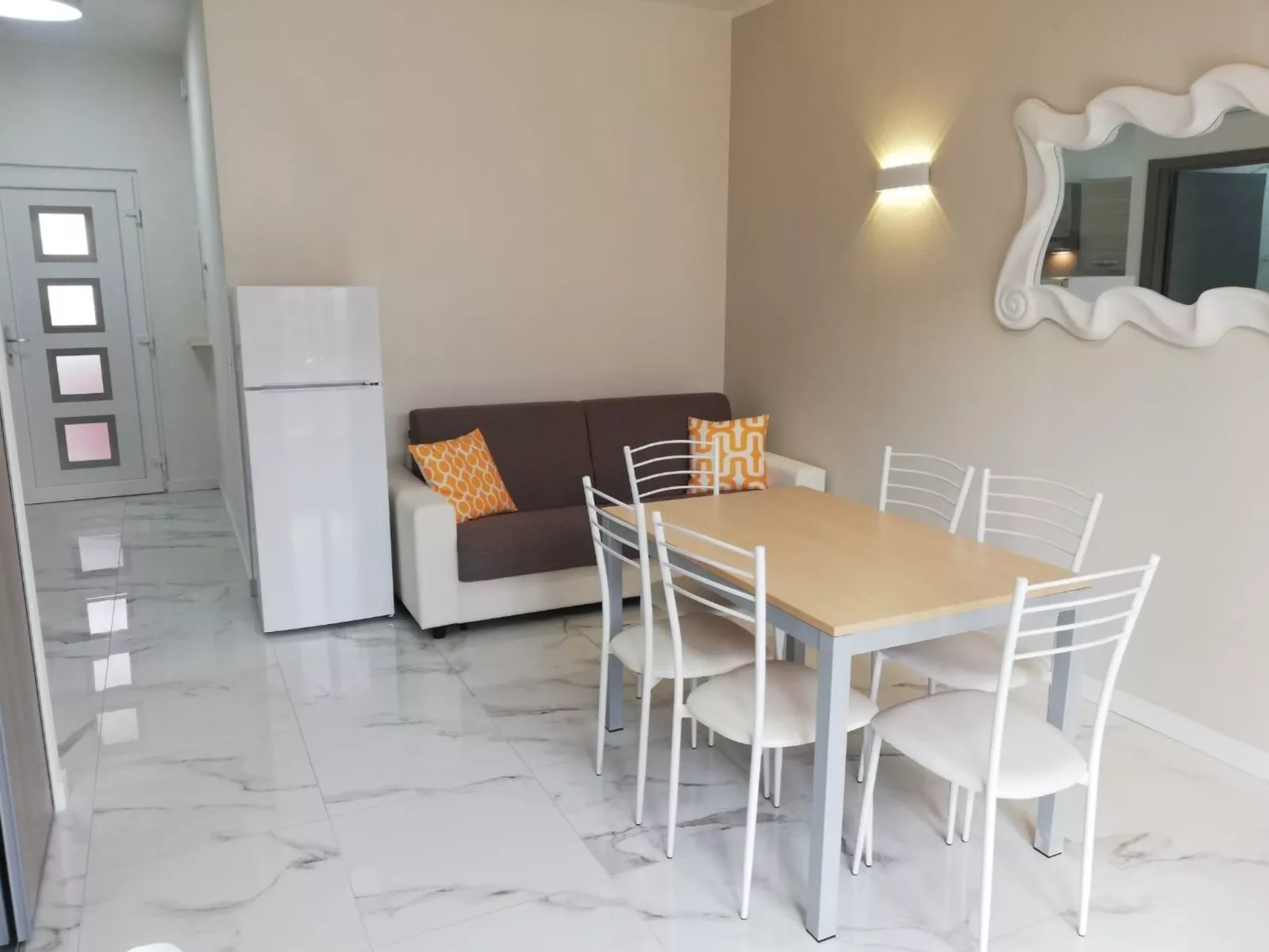 Ein-Zimmer-Wohnung Saturn 204-Binnen