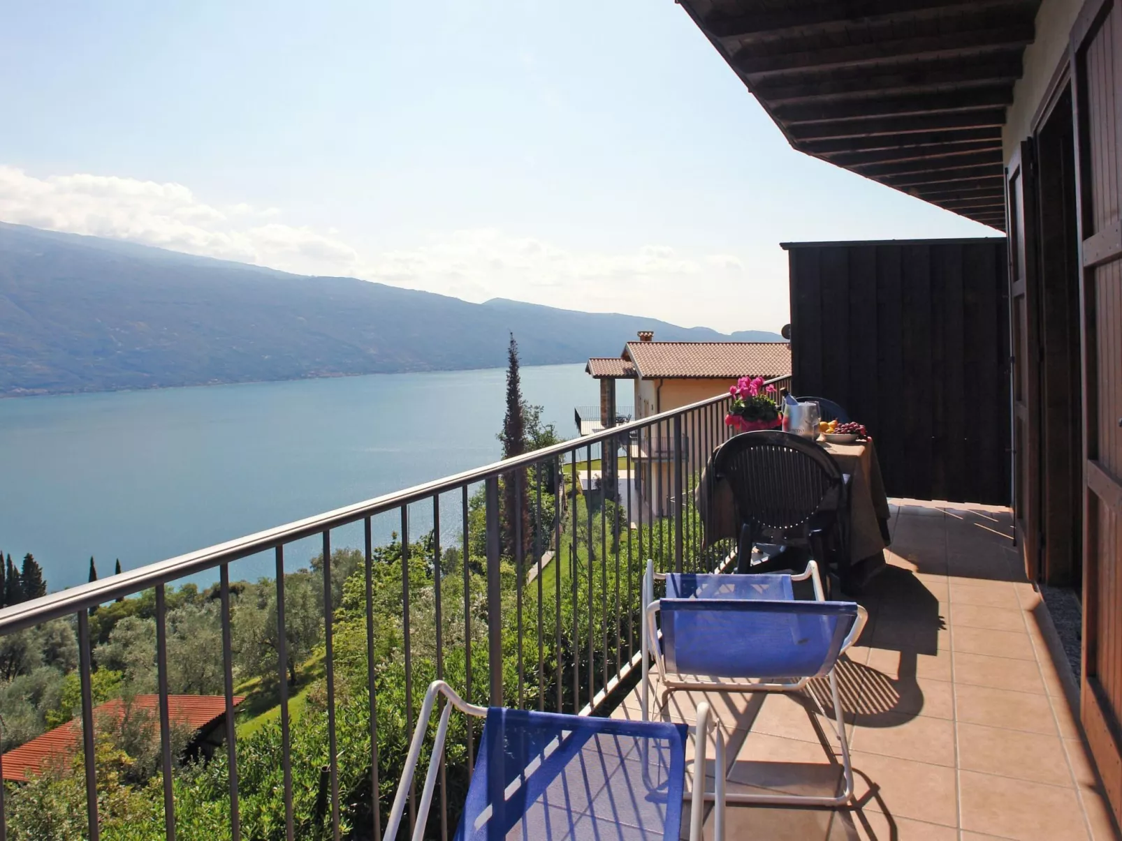 Zweizimmerwohnung mit Seeblick - Buiten