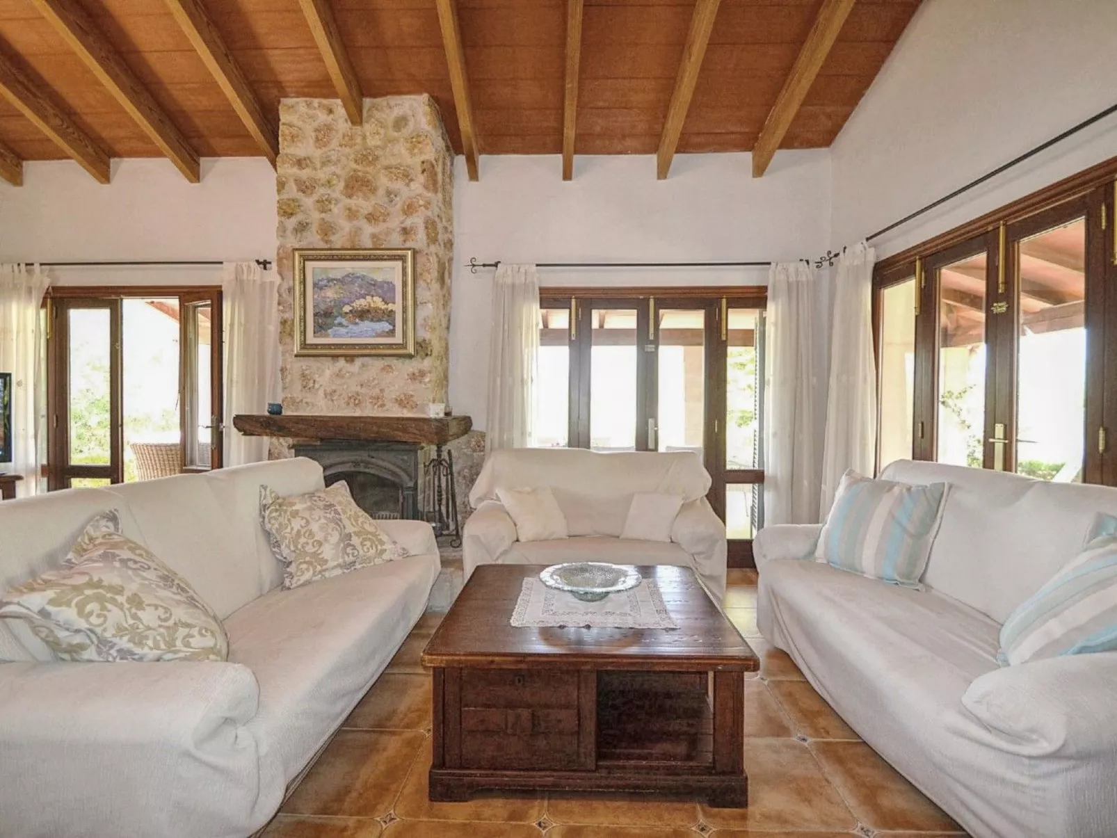 Villa mit Garten, Grill und Terrasse-Image-tags.info