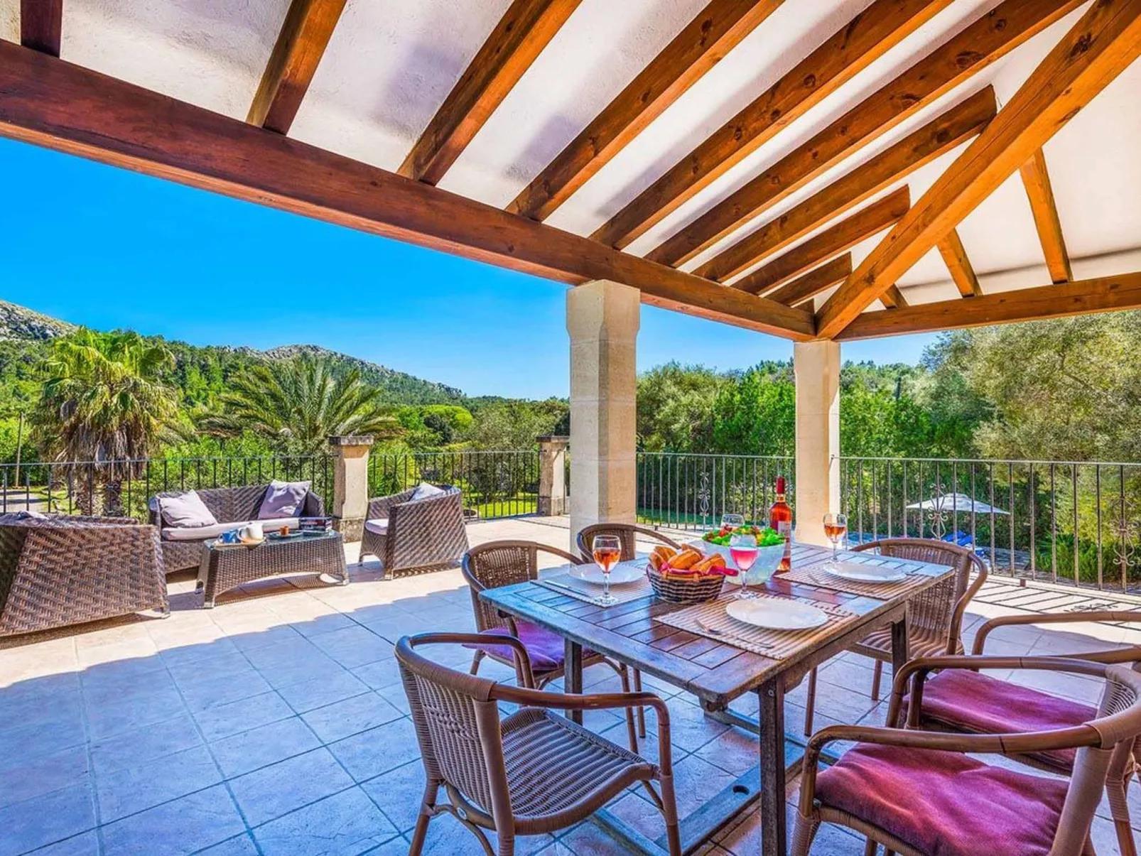 Finca Tomas, Cala Sant Vicenç-Binnen