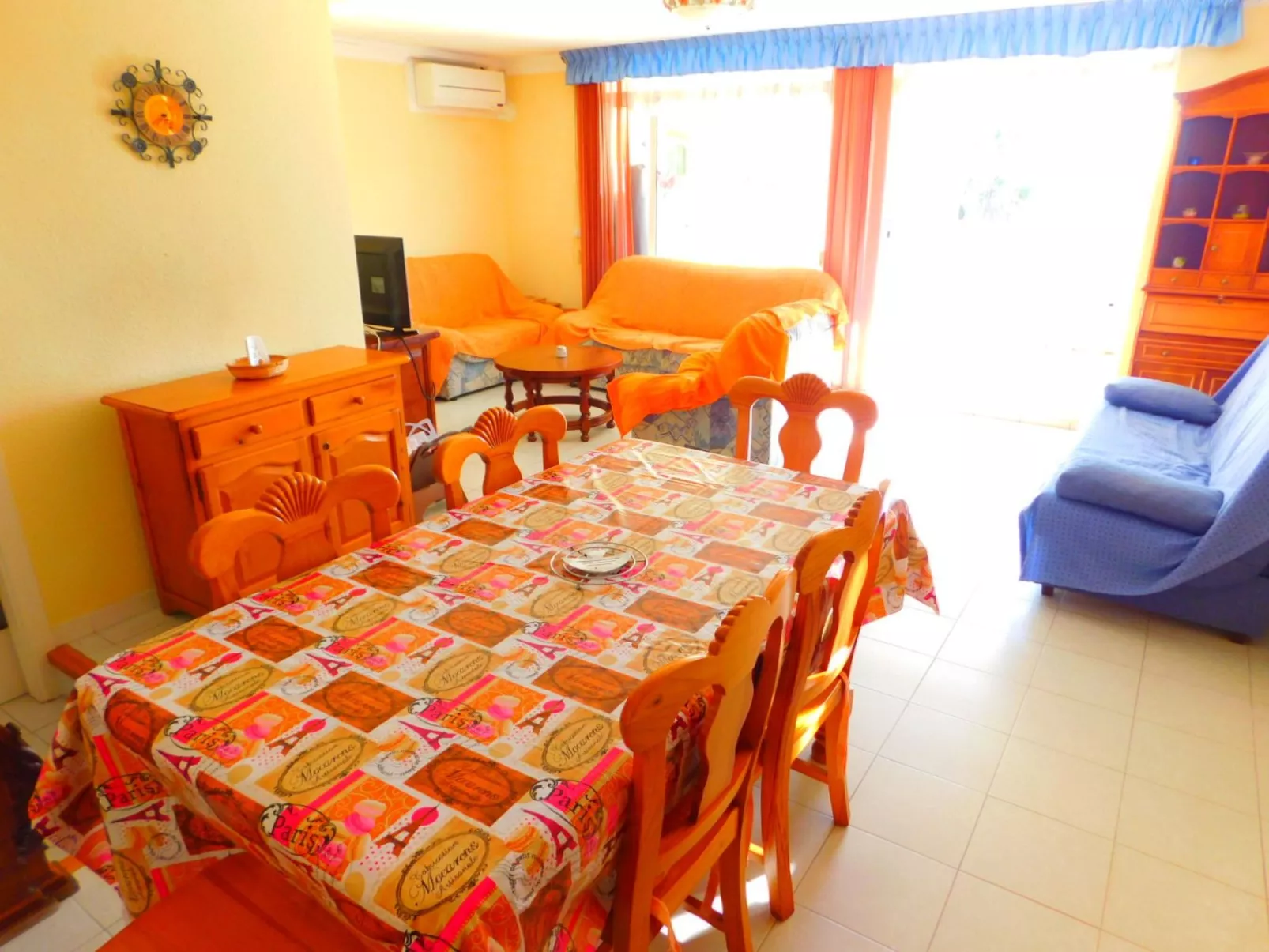 Ferienvermietung Penthouse mit schöner Terrasse 200m vom Strand Salatar, Roses-Binnen