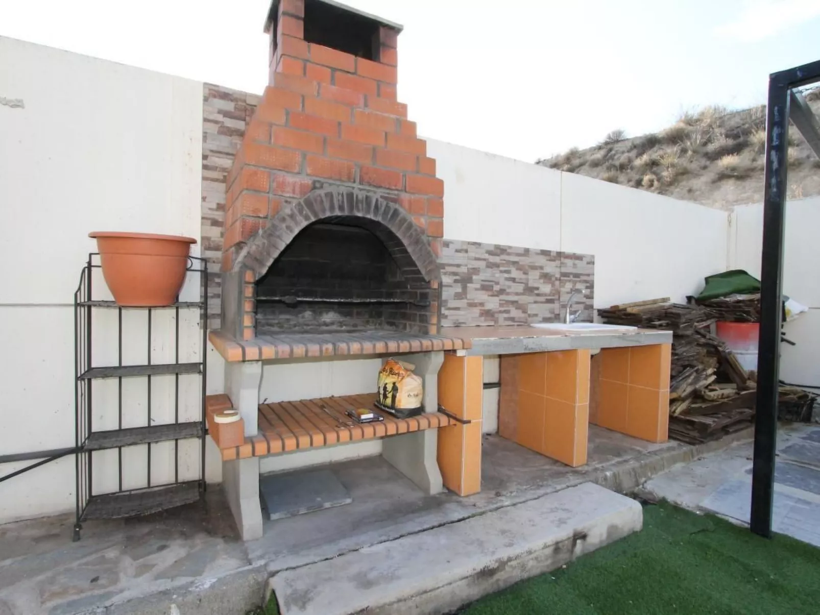 In Seseña mit großem Garten-Buiten