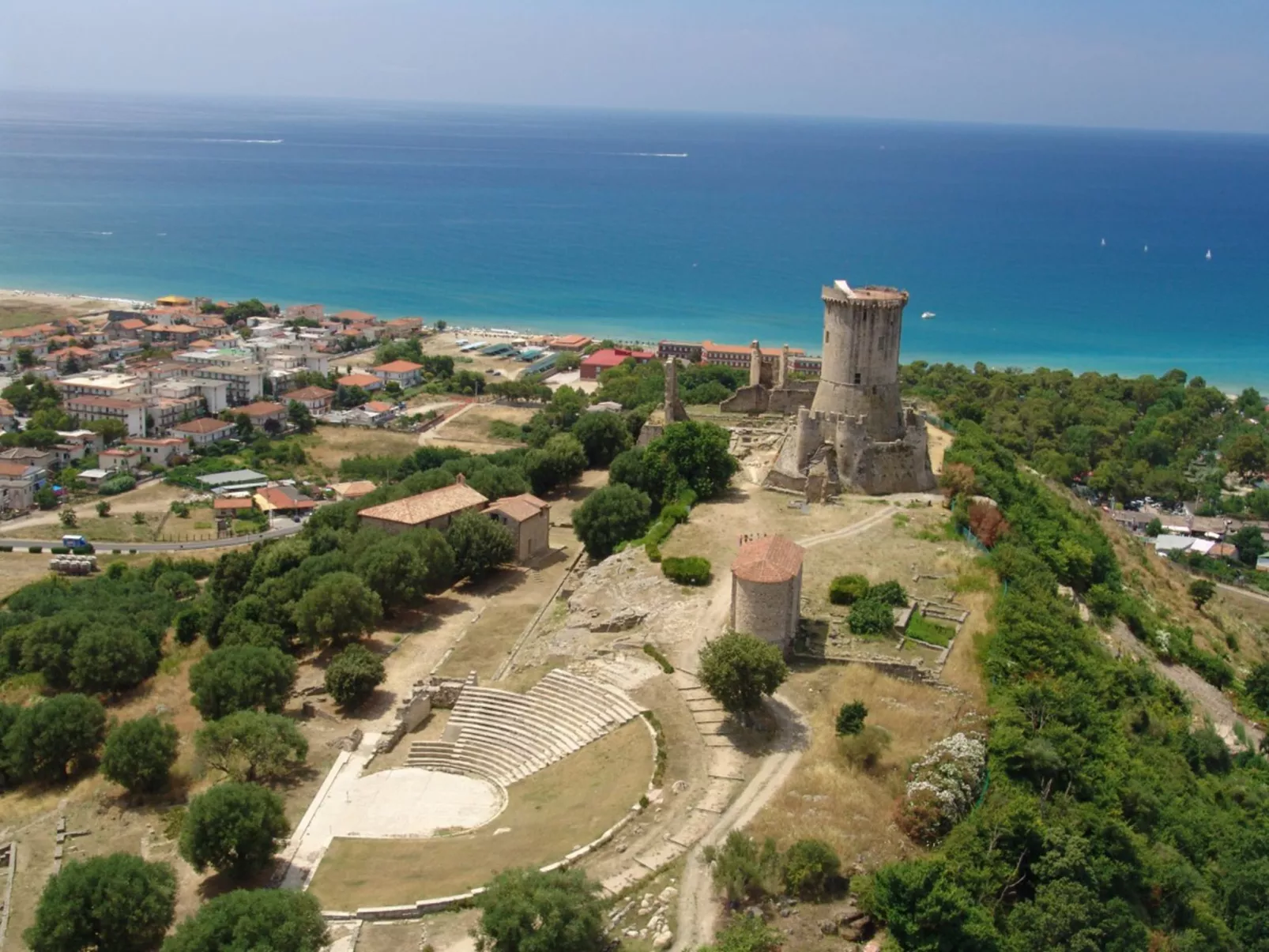 Il Pozzo - Zwei-Zimmer-Wohnung - 1 Schlafzimmer - 1 Badezimmer - Wohnküche - in-Omgeving