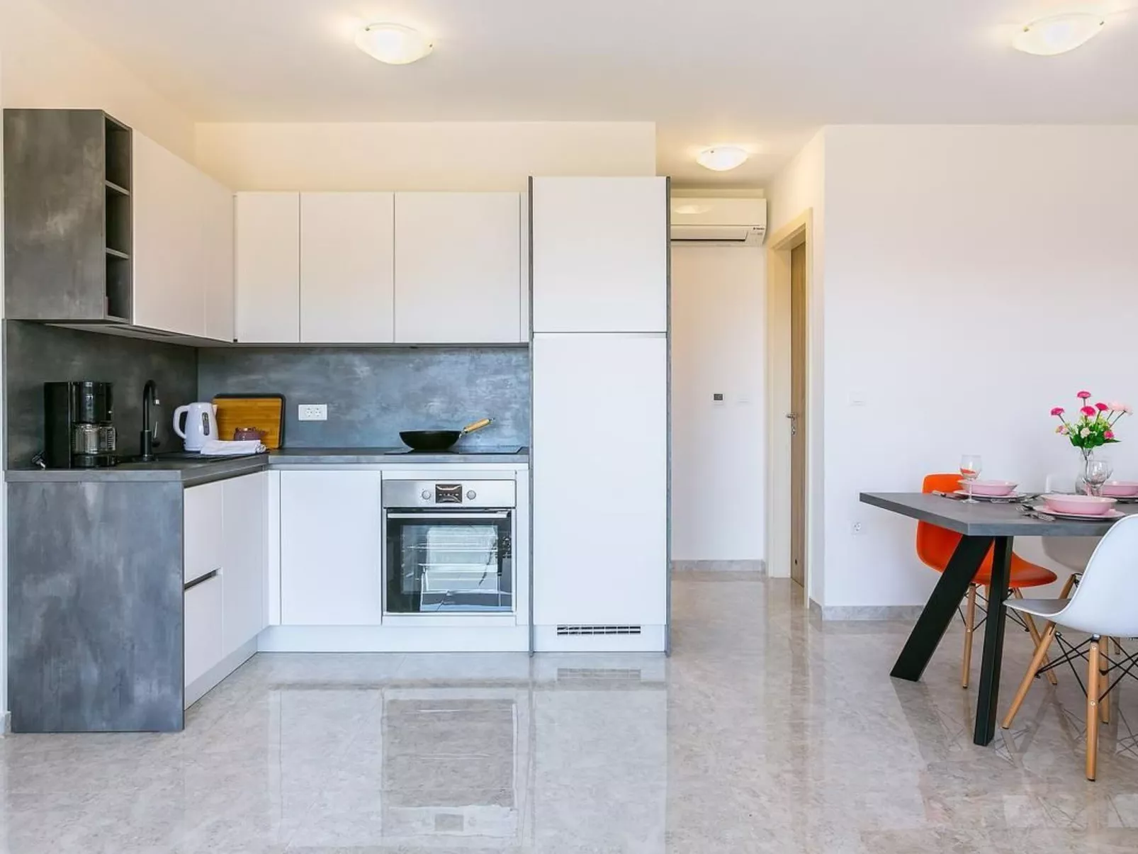 Wohnung "Nevia 6" mit Blick auf das Wasser-Binnen