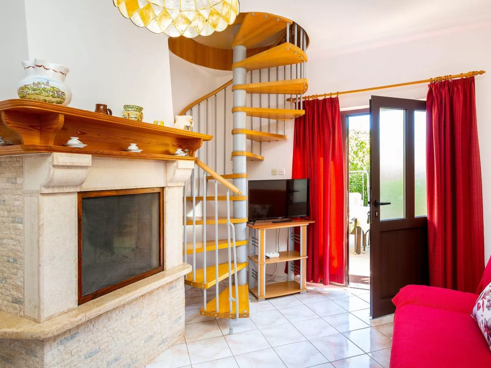 Wohnung "Maretic Mali" mit Terrasse-Image-tags.info