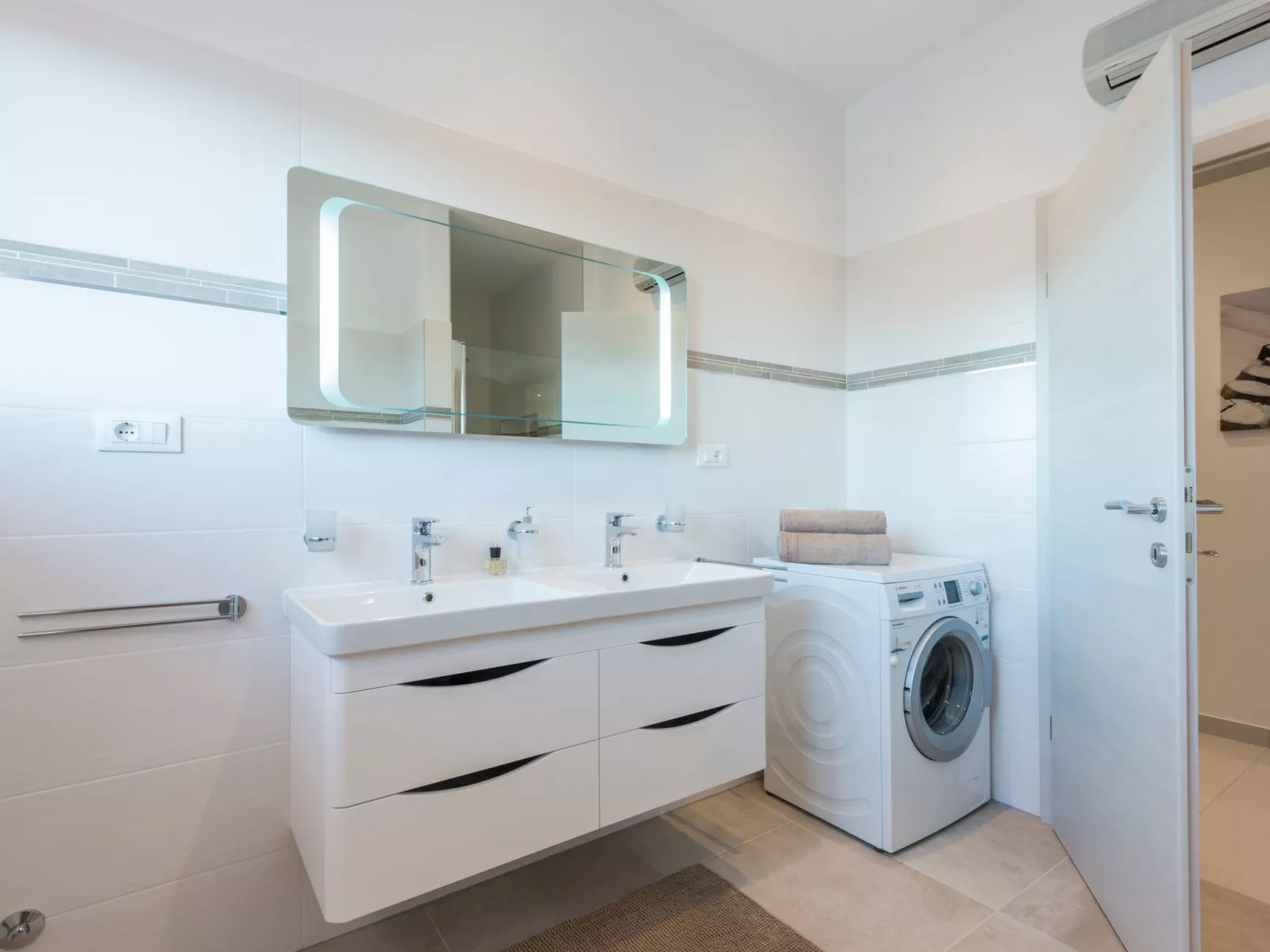 Luxus-Wohnung Igor Attic-Binnen