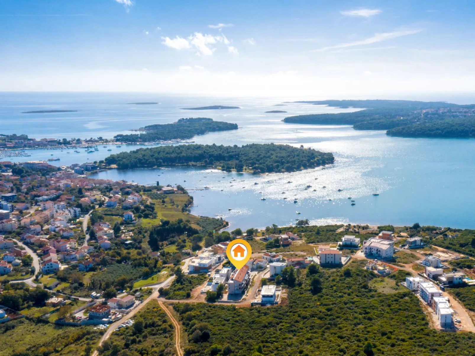 "Emira Mukalba" mit Terrasse