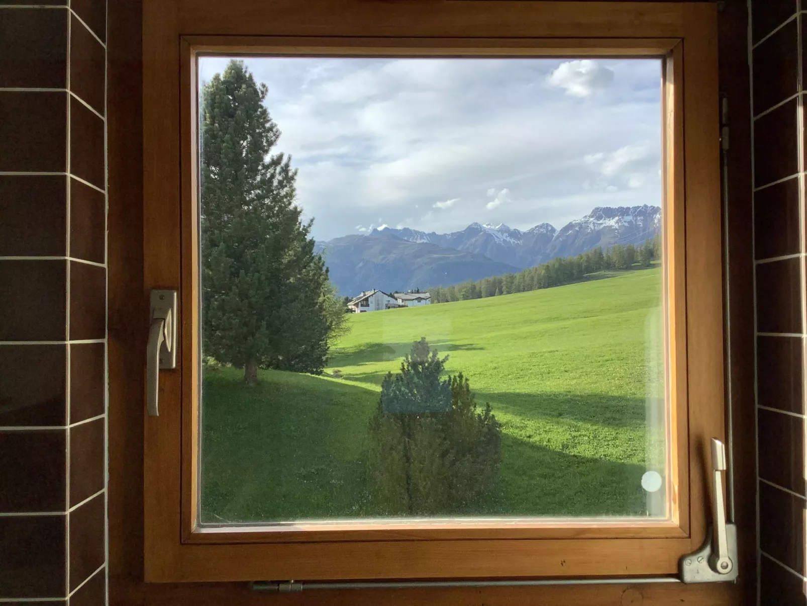 Chesa Auicula-Buiten