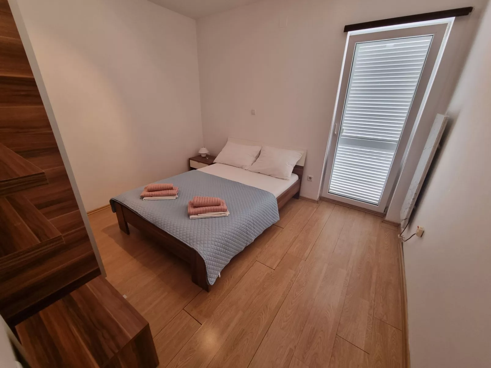 Wohnung mit Terrasse und Meerblick-Binnen