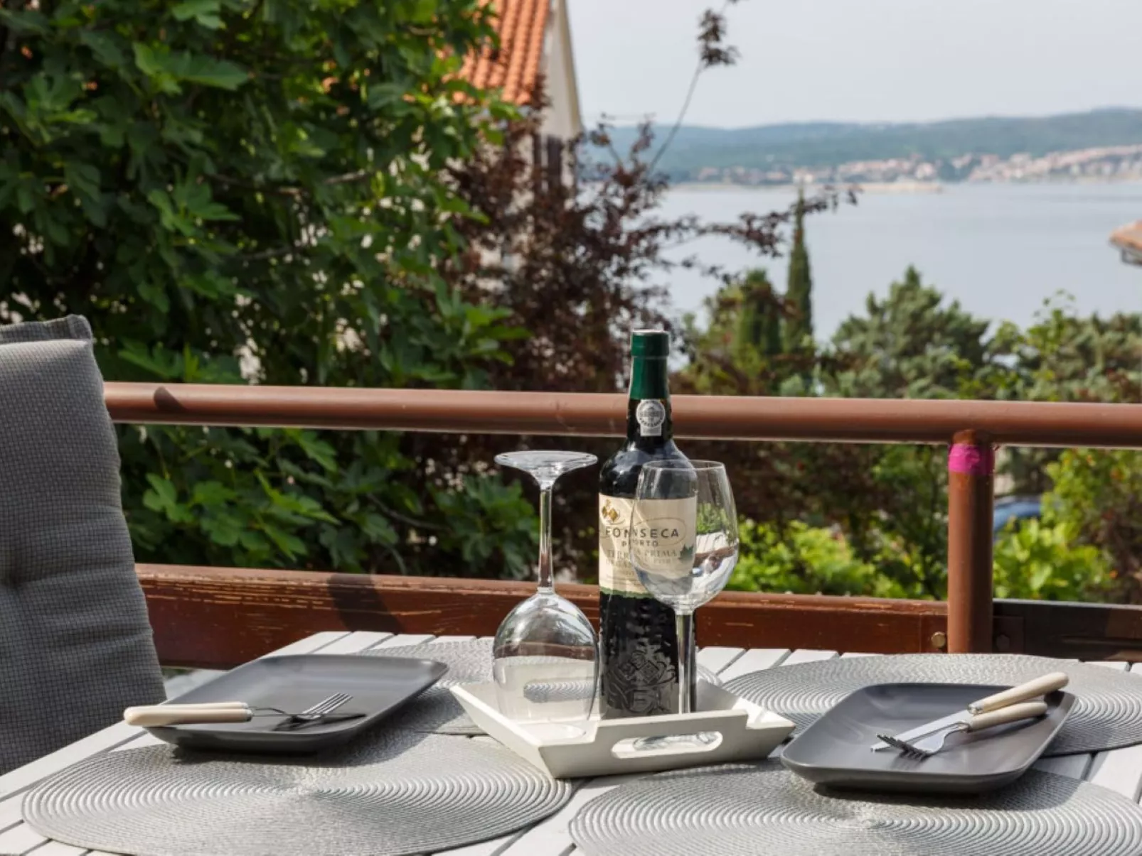 Charmante Wohnung in Crikvenica für 2 Personen-Buiten