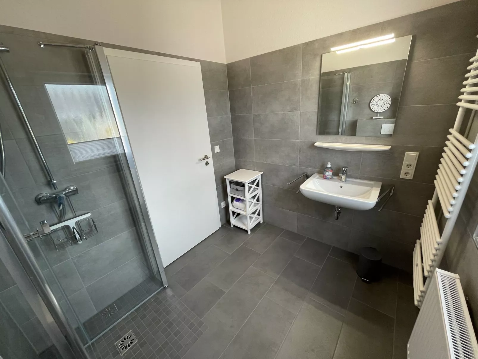 G1 Eingezäuntes Haus mit Kamin in Eckwarderhörne-Binnen