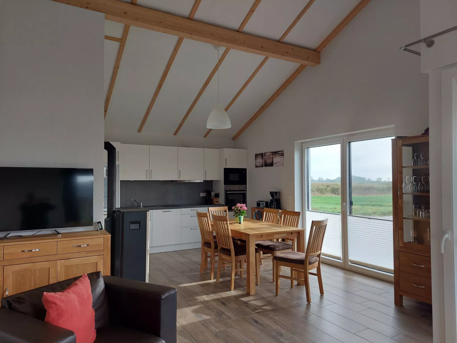 G13 Ferienhaus mit Garten und Fahrradschuppen-Binnen