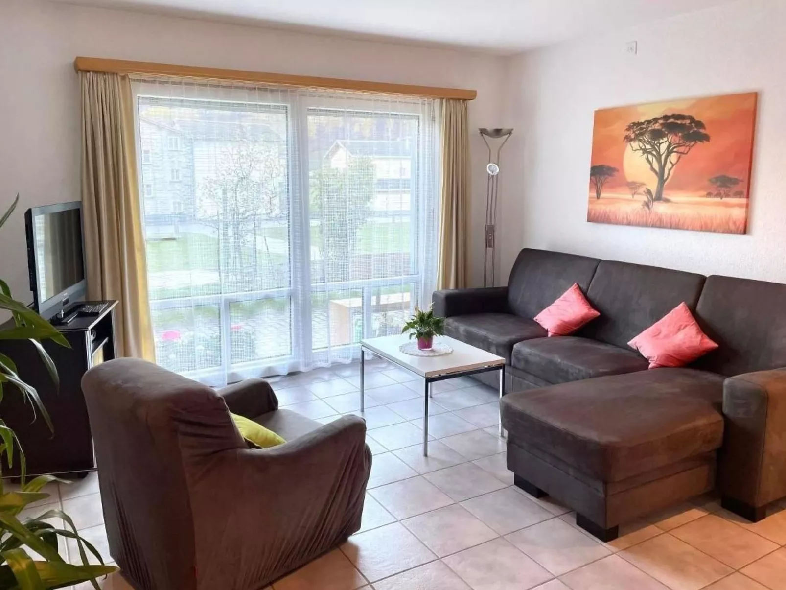 Wohnung mit Bergblick-Binnen