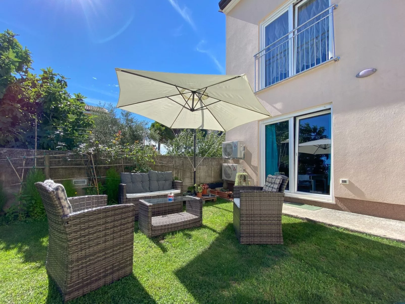 Für 6 Personen ca. 55 m&sup2; in Novigrad, Adriaküste Kroatien (Westküste von I-Buiten