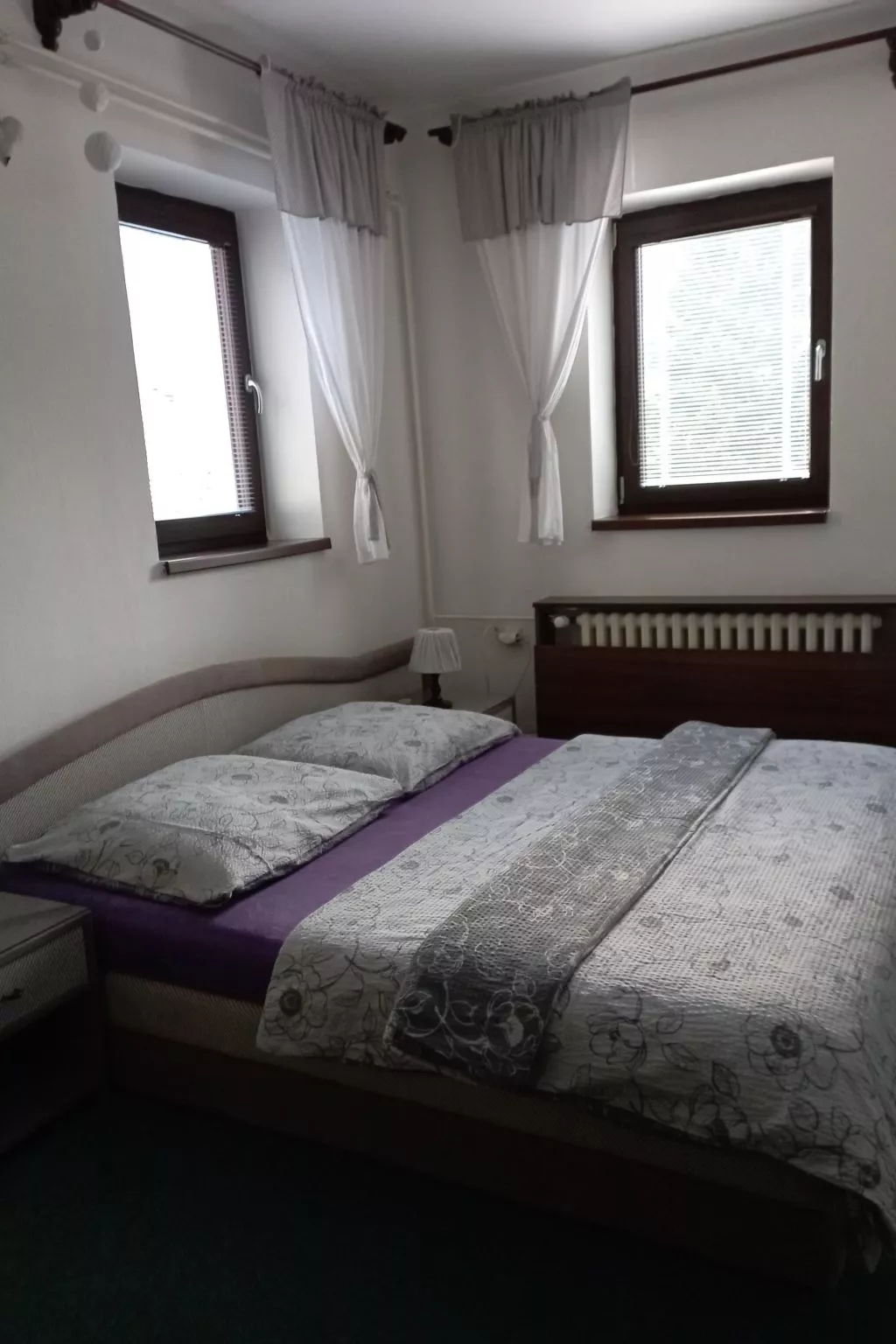 Mit solarbeheiztem Außenpool und Sauna-Binnen