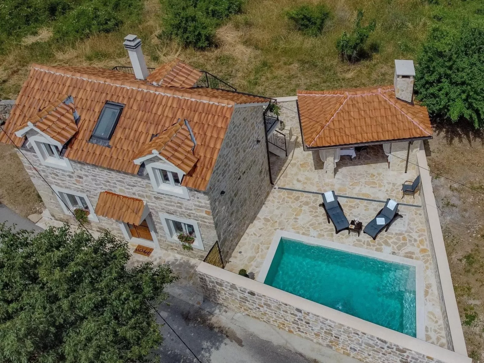 Villa Mara in Drniš-Buiten